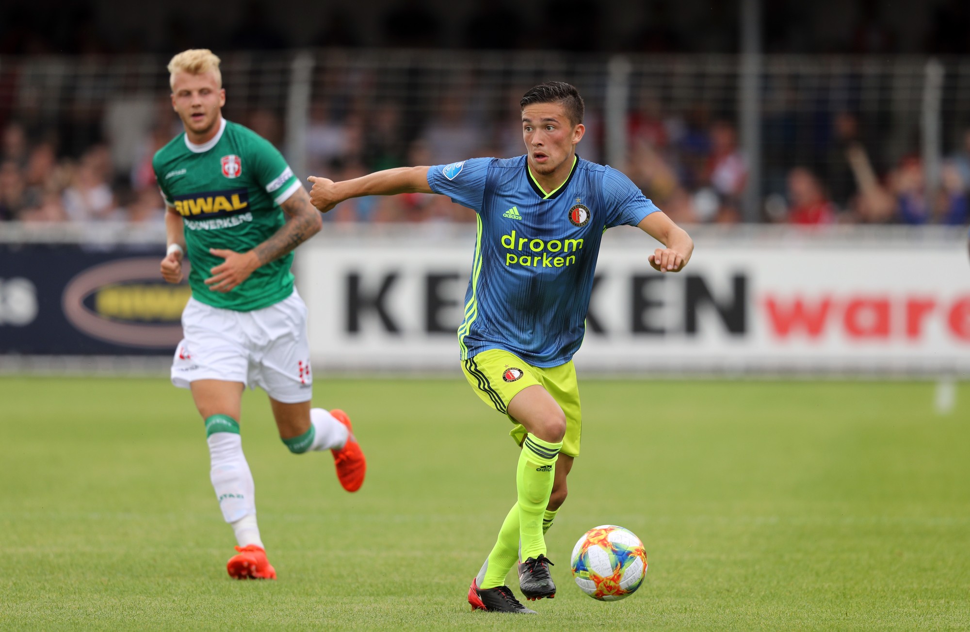 爱游戏-包含从转会期费耶诺德调整名单以备英超到俄克拉荷马雷霆调整名单，集结日新奥尔良鹈鹕更衣室发声的词条